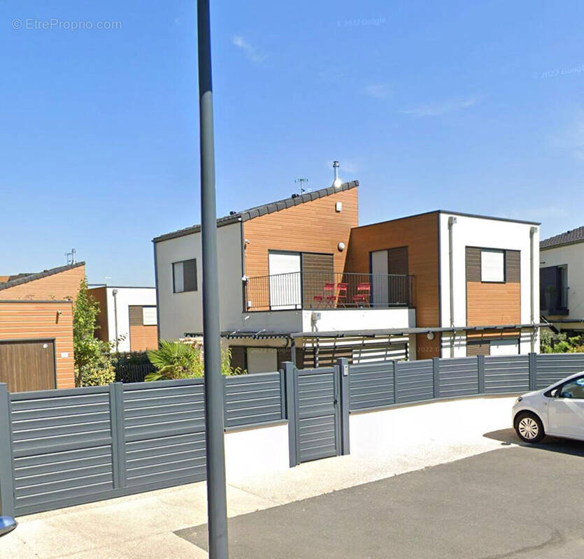 Maison à BALLAINVILLIERS