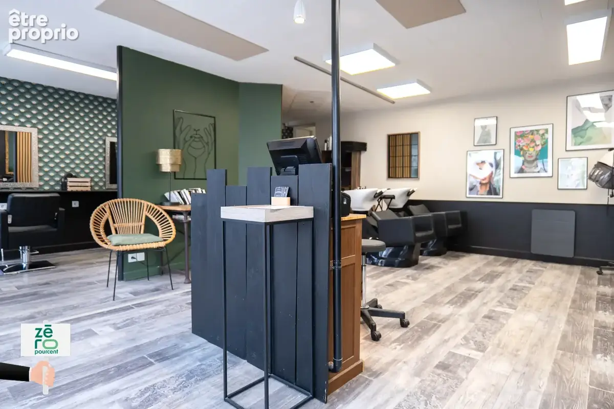 Fonds de commerce salon de coiffure à vendre   l’aiguillon-la-presqu’île   clientèle fidèle depuis plus de 30 - photo 3