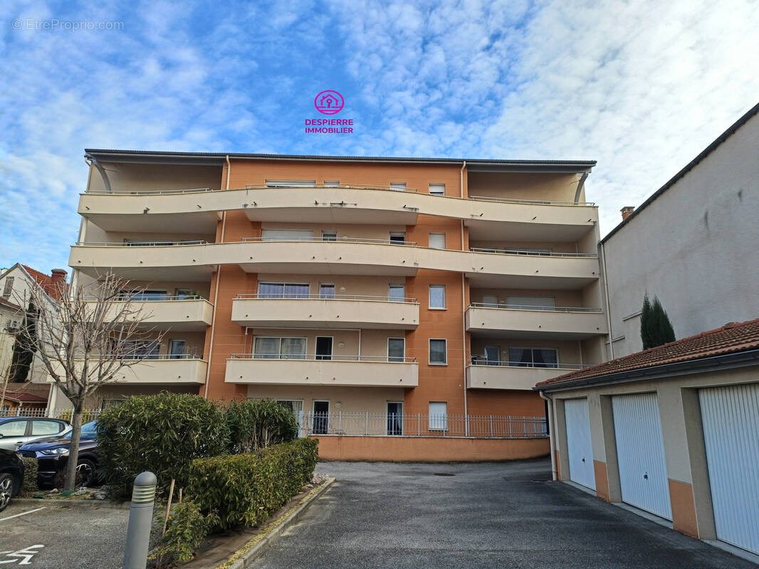 Appartement à LE PEAGE-DE-ROUSSILLON
