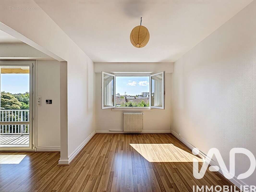 Photo 2 - Appartement à LA ROCHELLE