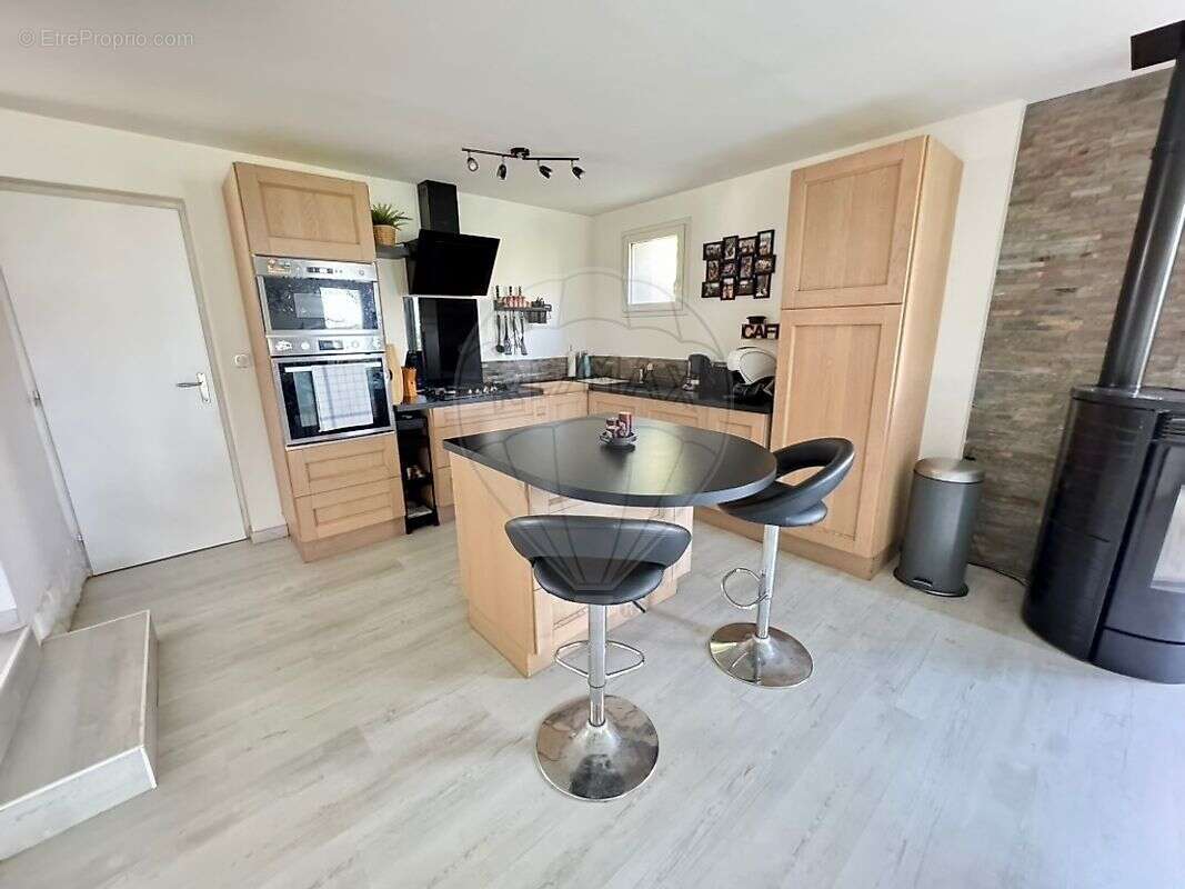 Maison à LE LOROUX-BOTTEREAU