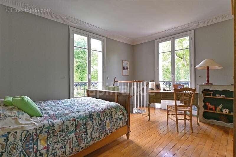 Maison à MAISONS-LAFFITTE