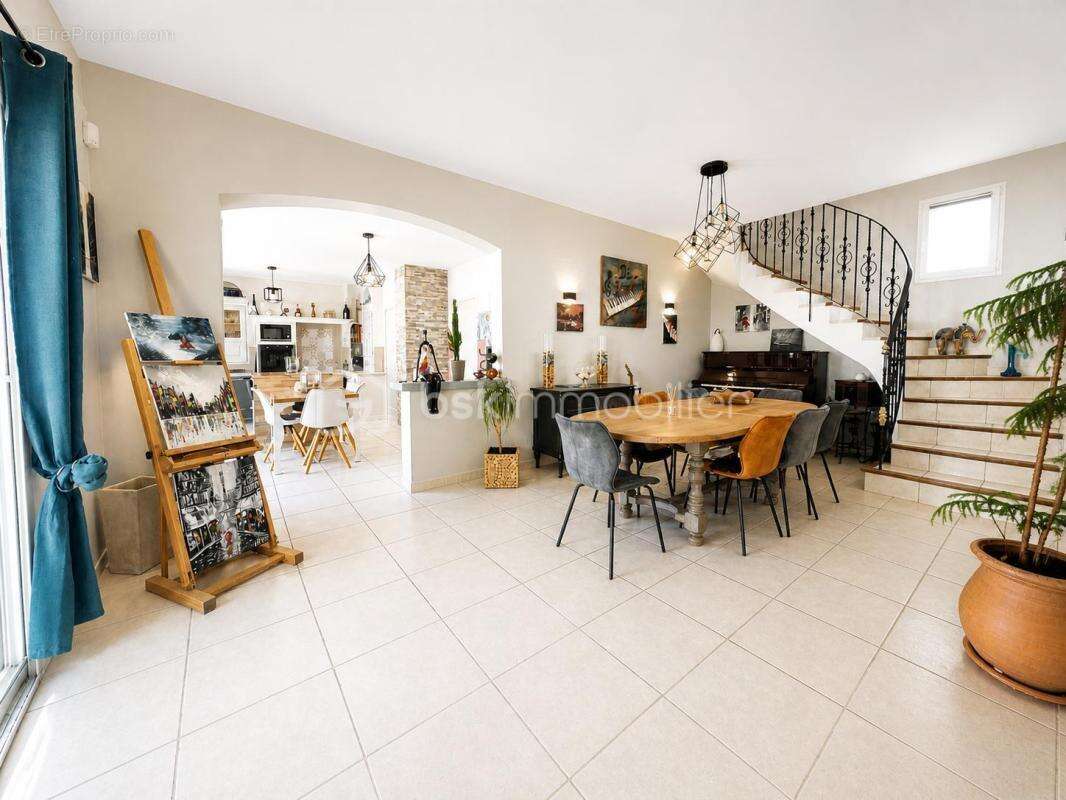 Maison à FABREGUES