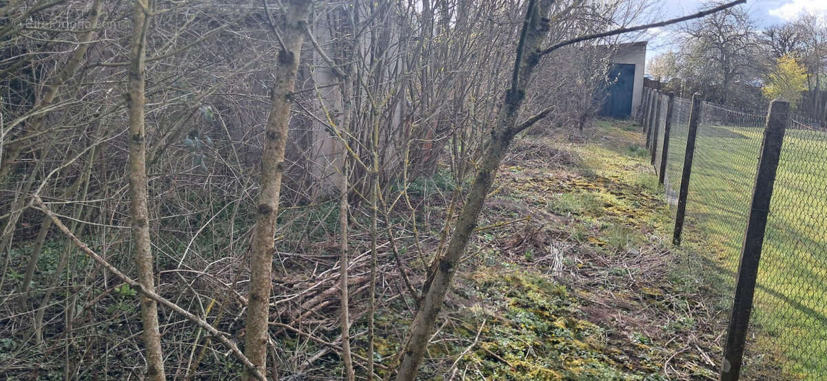 Terrain à CHARLEVILLE-MEZIERES