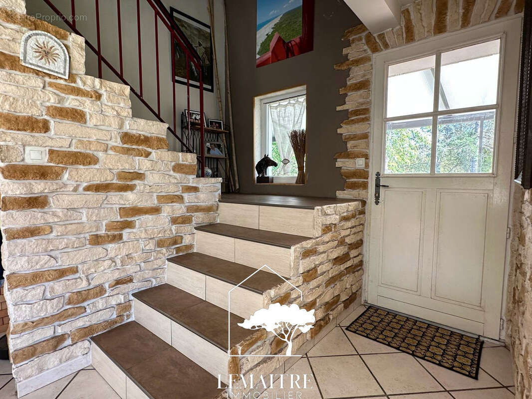 Maison à LES MATHES