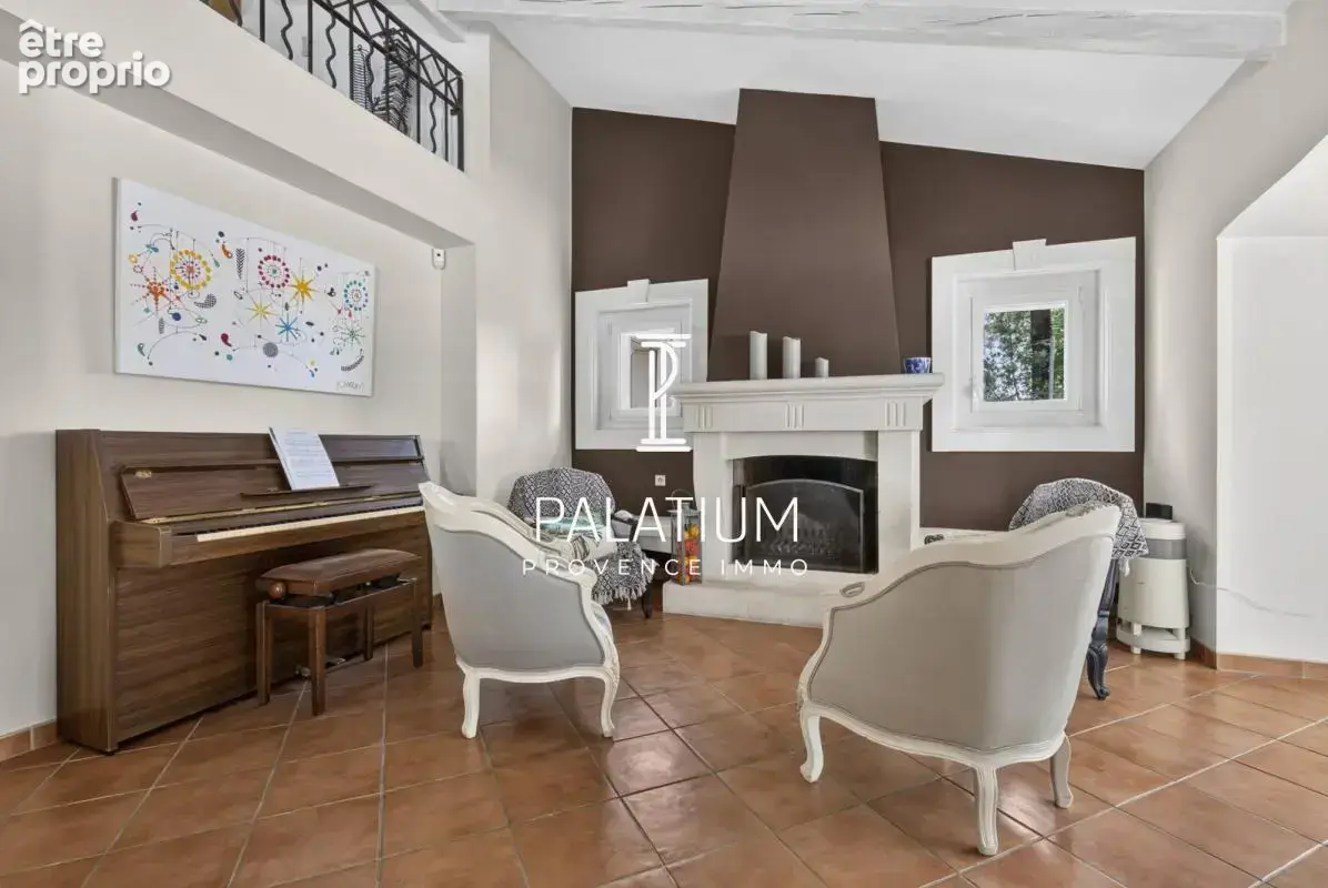 Propriété provençale de 209 m² – Environnement calme et verdoyant, Ventabren - photo 13