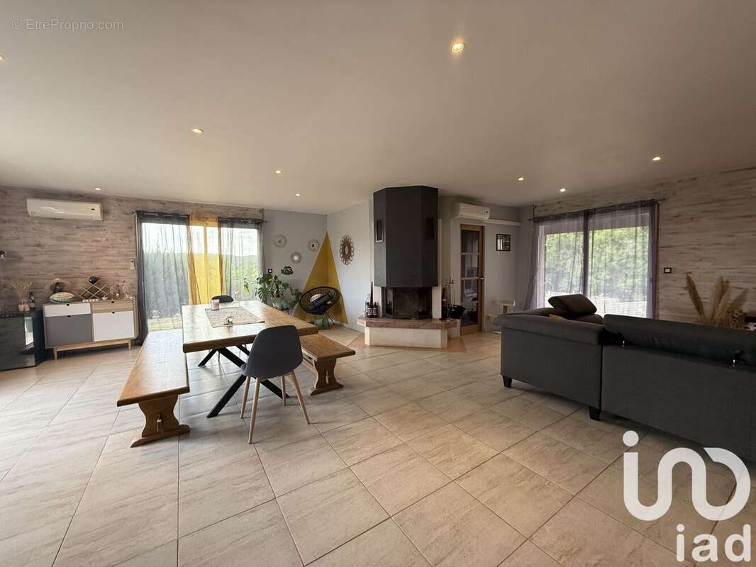 Photo 8 - Maison à RAZAC-DE-SAUSSIGNAC