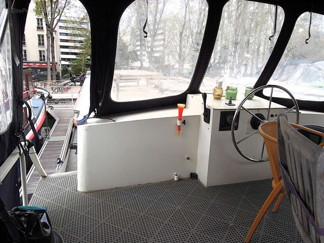 Appartement à PARIS-19E