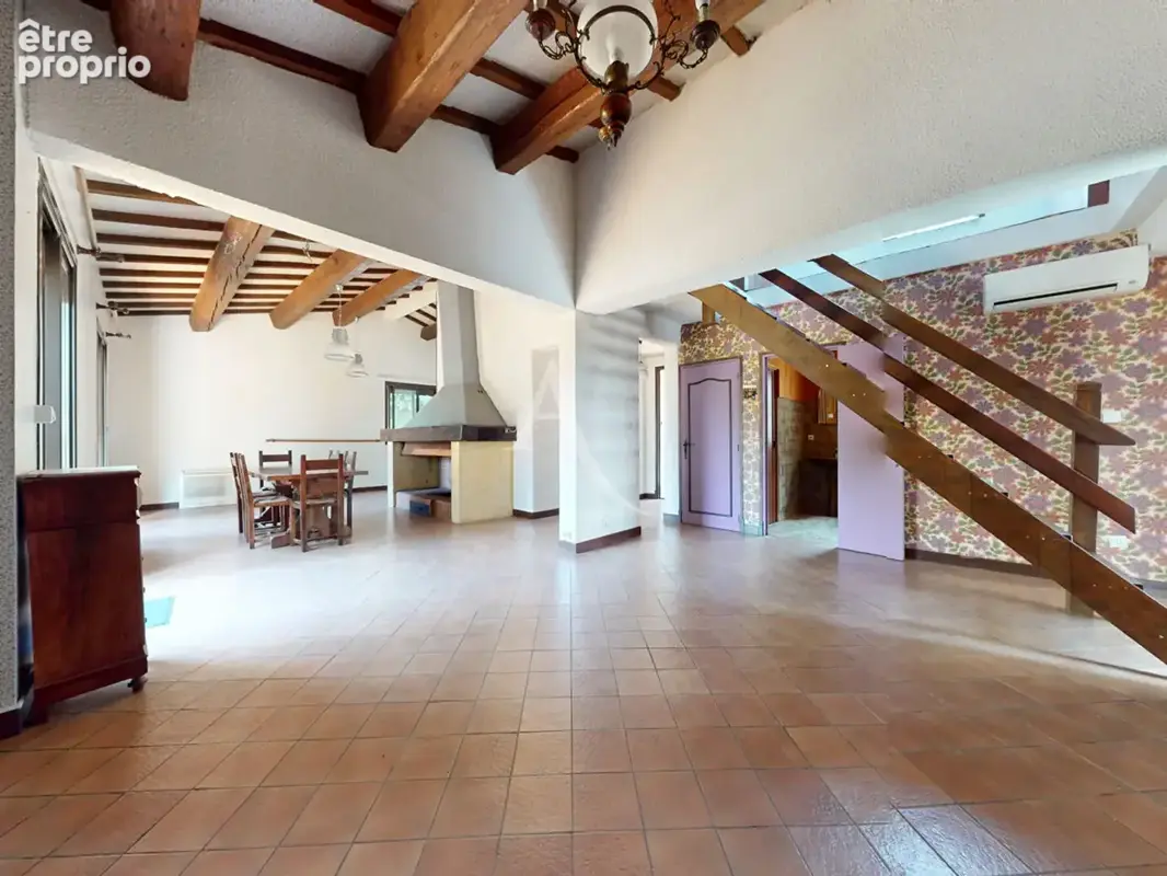 Maison à vendre à Lézignan-Corbières avec terrain de 9000m2 - photo 6
