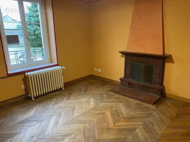 Maison à ROUESSE-FONTAINE