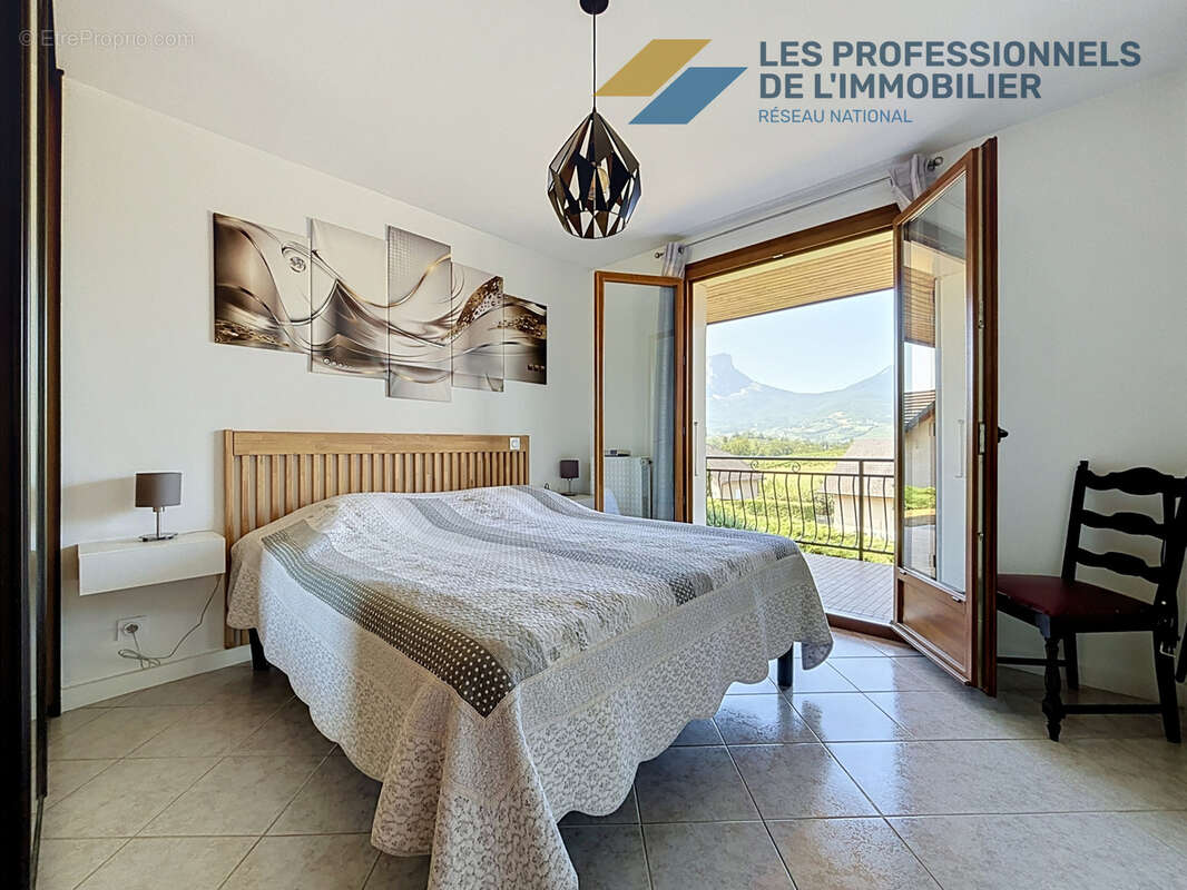 Maison traditionnelle de plain-pied de 129,25 m2 habitable, sur un terrain de 1 760 m2 - photo 7