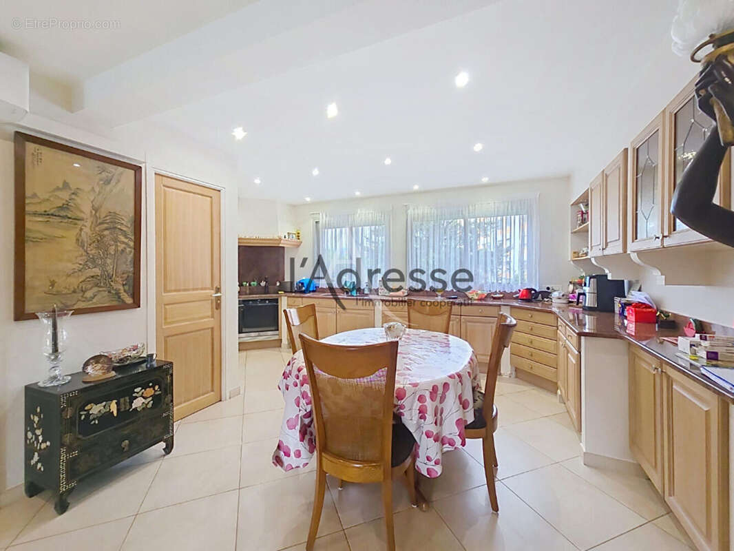 Appartement à MANDELIEU-LA-NAPOULE