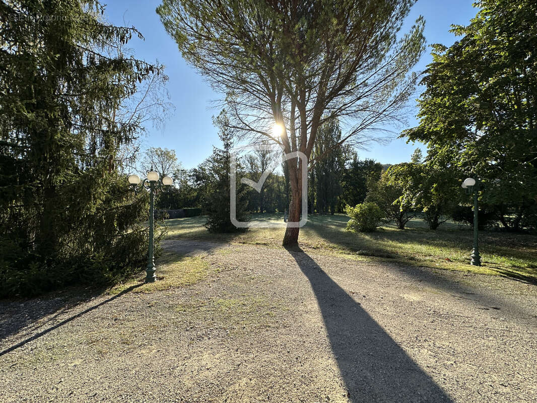 Maison à GOURDON