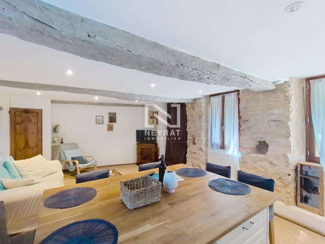 Maison à SEILLANS