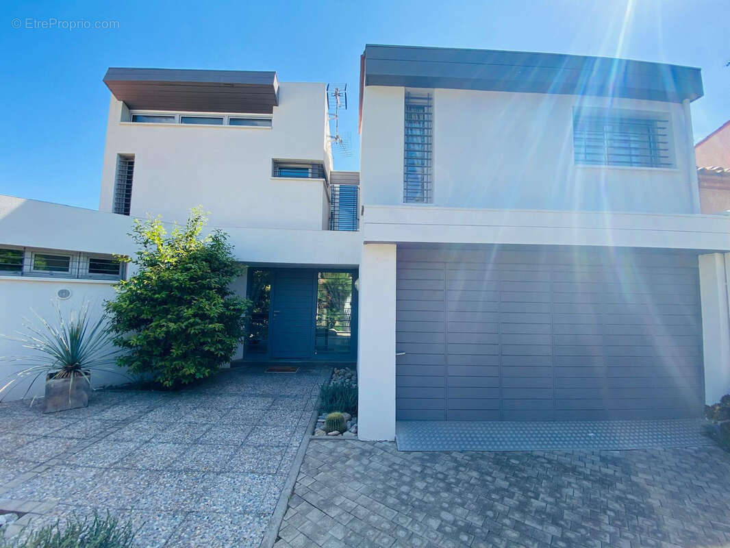 Maison à SAINT-CYPRIEN