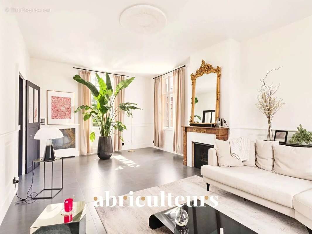 Maison à FRESNOY-LA-RIVIERE