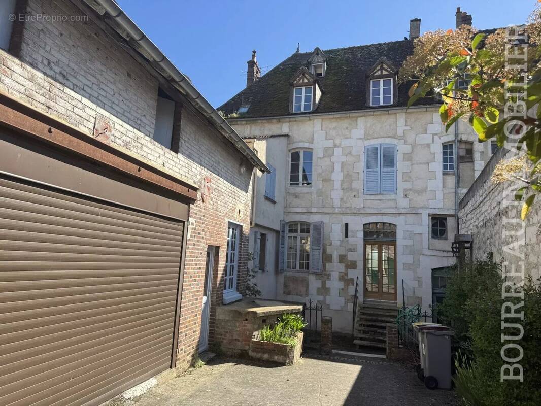 Appartement à JOIGNY