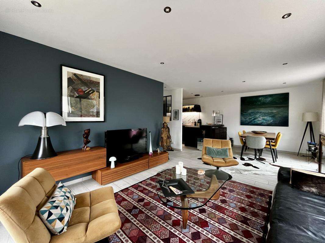 Maison à SAINT-JEAN-DU-CARDONNAY