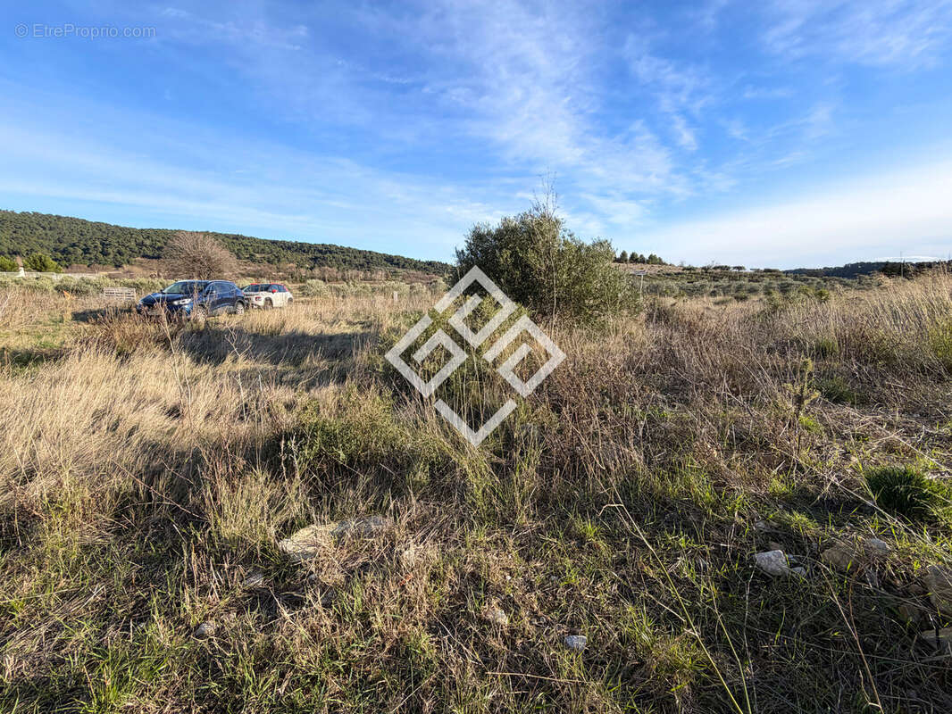 Terrain à BIZE-MINERVOIS