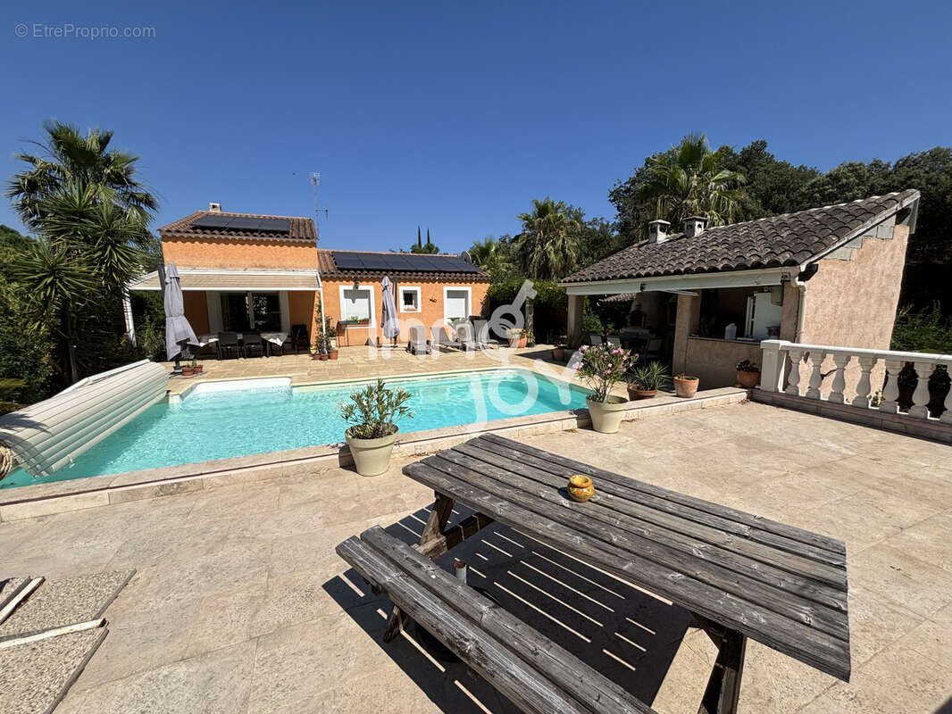 Maison à FREJUS