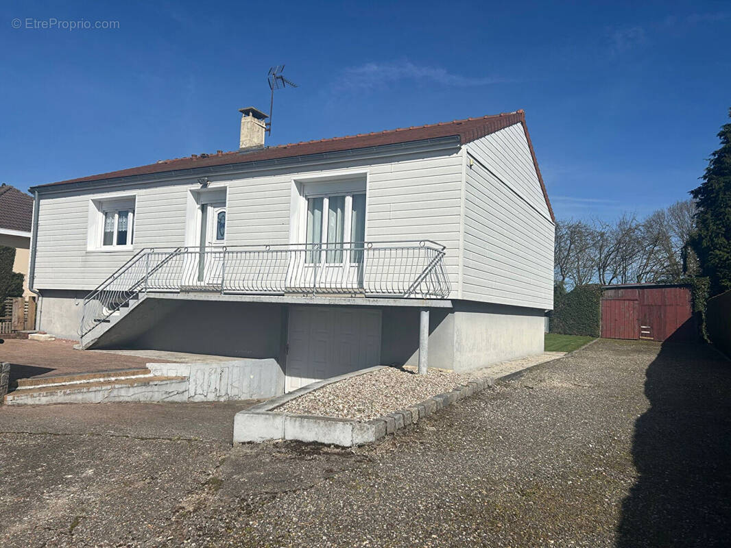 Maison à BOURG-ACHARD