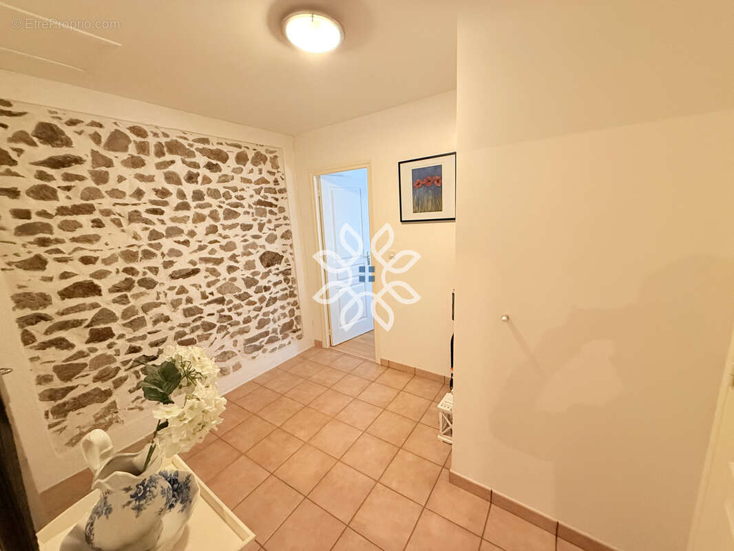 Maison à AUZAT-LA-COMBELLE