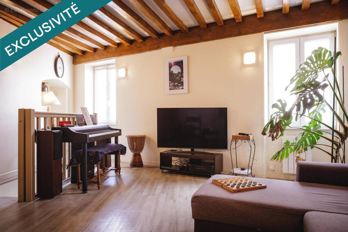 Photo 1 - Maison à SAINT-LAURENT-SUR-SAONE