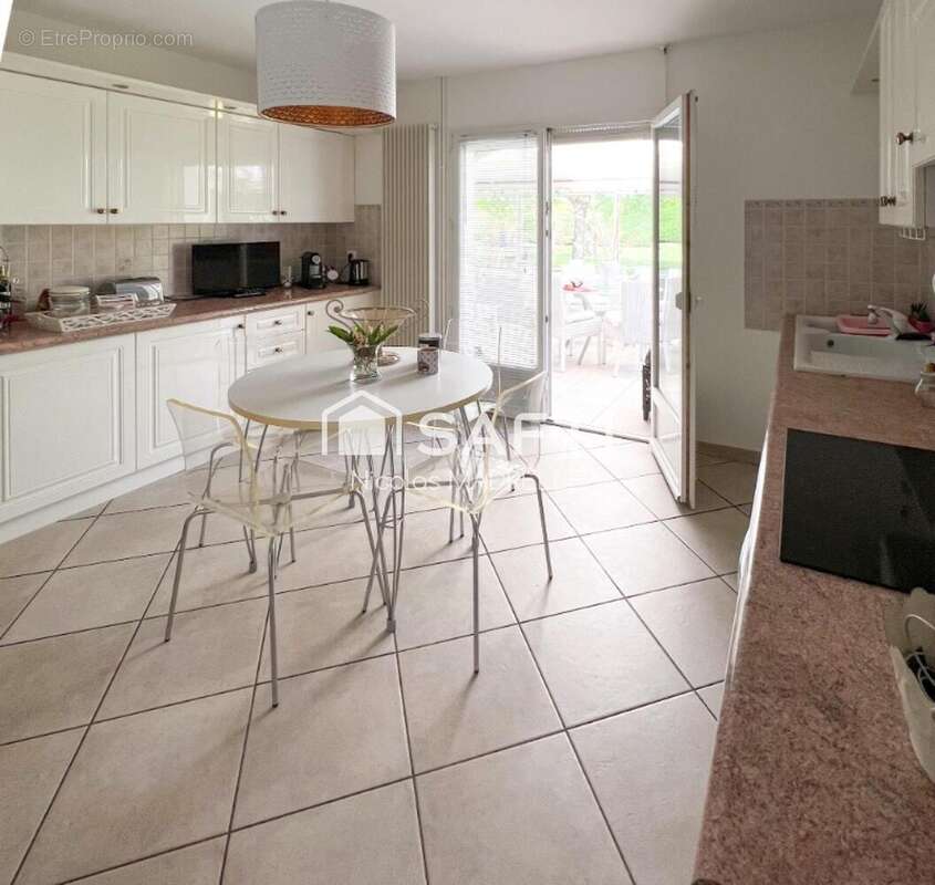 Photo 4 - Maison à AMBARES-ET-LAGRAVE