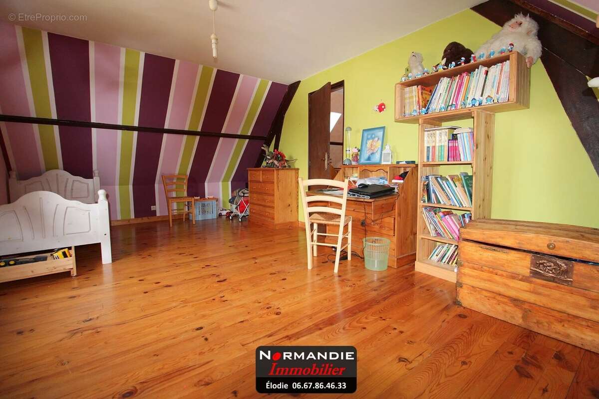 Maison à PETIT-COURONNE