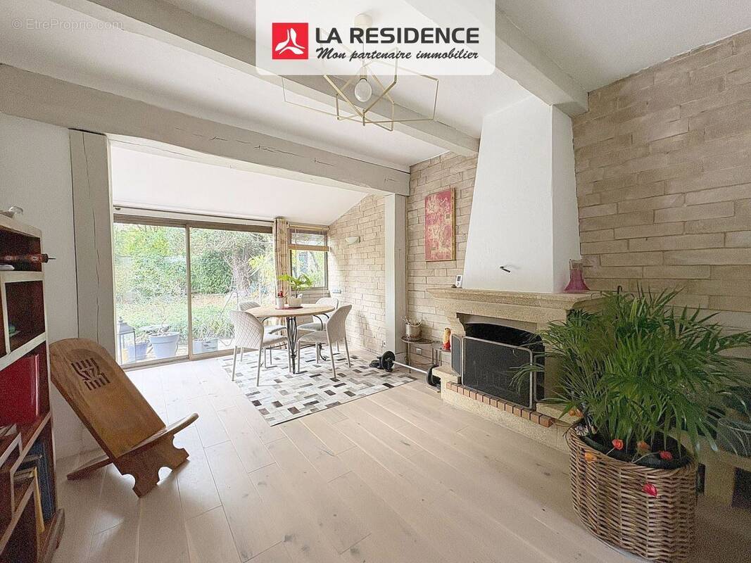 Maison à MONTIGNY-LES-CORMEILLES