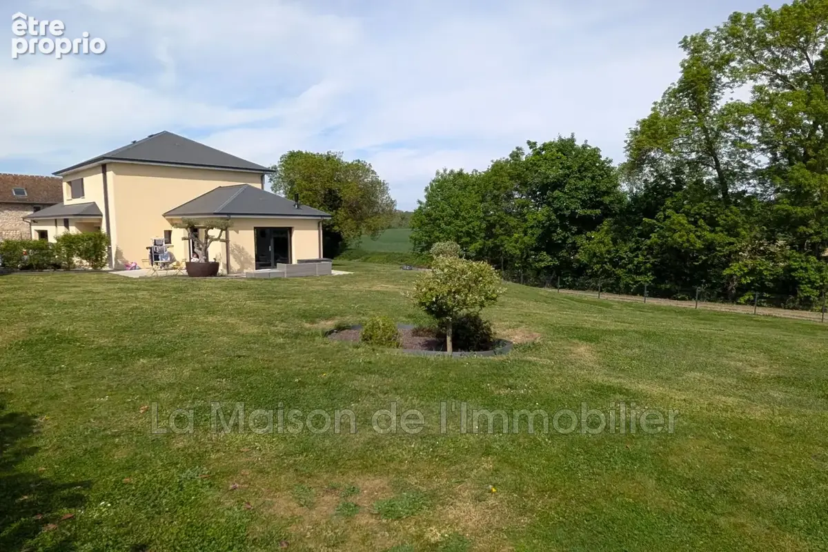 Maison 7 pièces 152 m² à vendre à Criquebeuf-Sur-Seine (27340) - photo 8