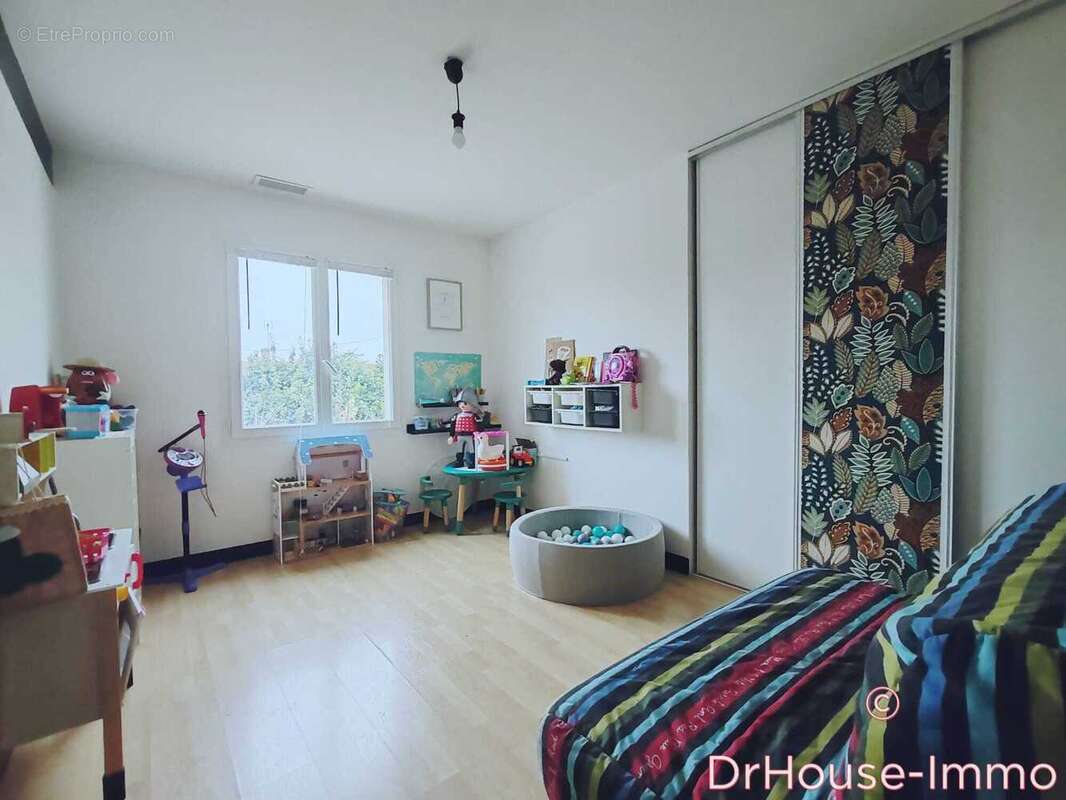 Maison à PUYRAVAULT