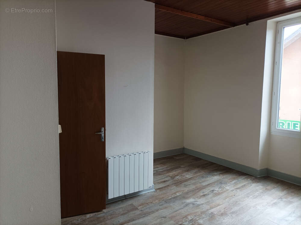 Appartement à DURAVEL