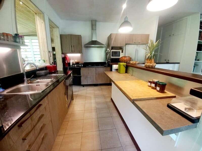 Maison à PETIT-BOURG