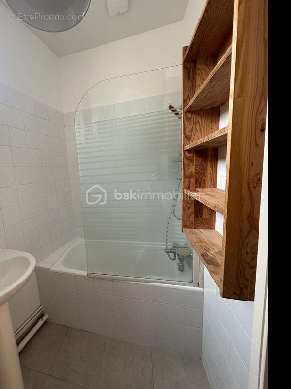 Appartement à PARIS-20E