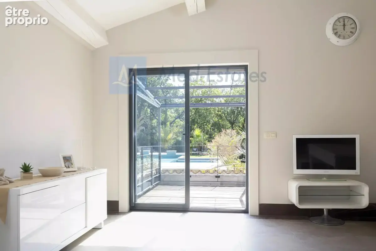 Grimaud - Appartement d'exception avec piscine au pied du village de grimaud - photo 4
