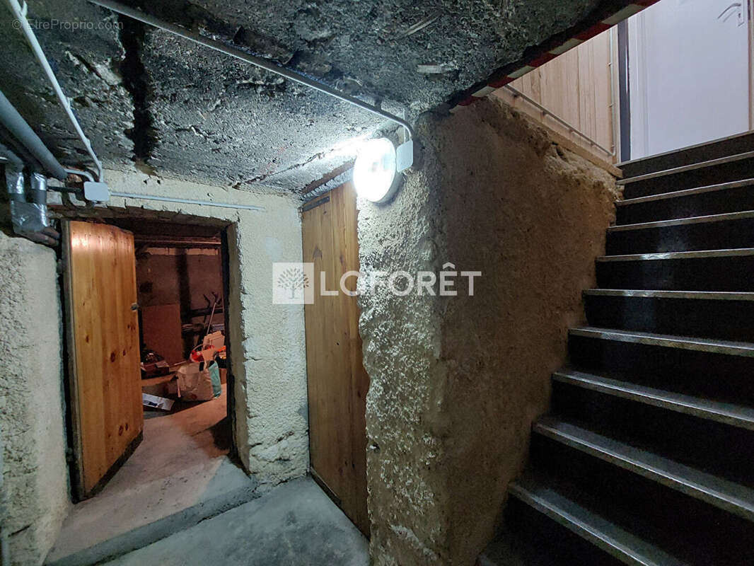 Appartement à AUDUN-LE-TICHE
