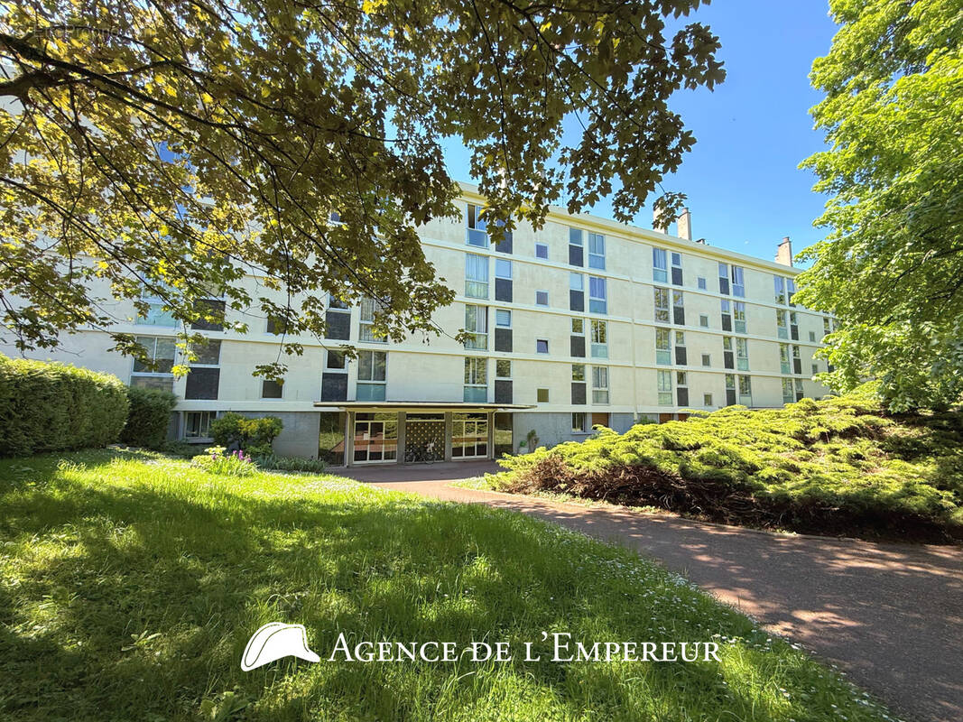 Appartement à RUEIL-MALMAISON