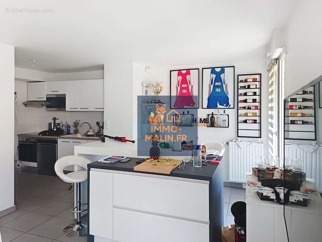 Cuisine ouverte - Appartement à NEUILLY-SUR-MARNE