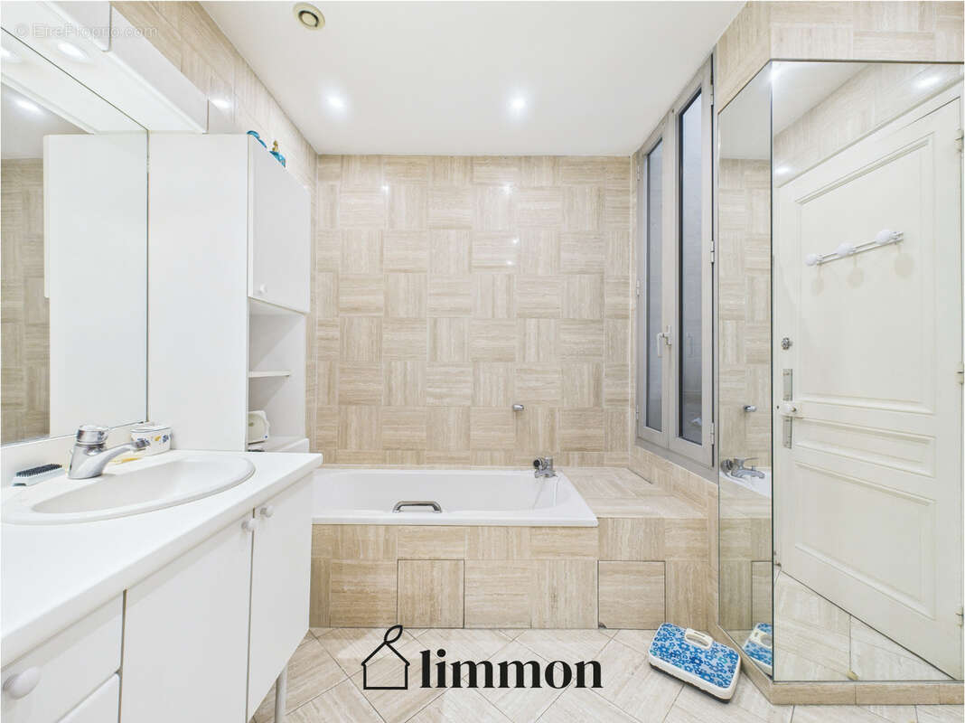 Appartement à LYON-6E