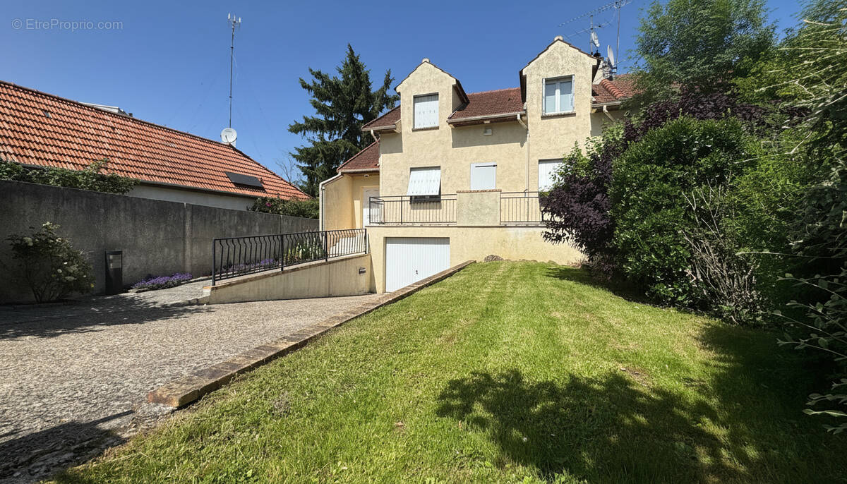 Maison à EVRY