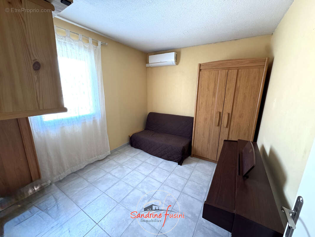 Appartement à CARROS