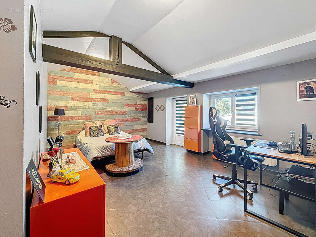 Maison à SAINT-CHRISTOPHE-DU-LIGNERON