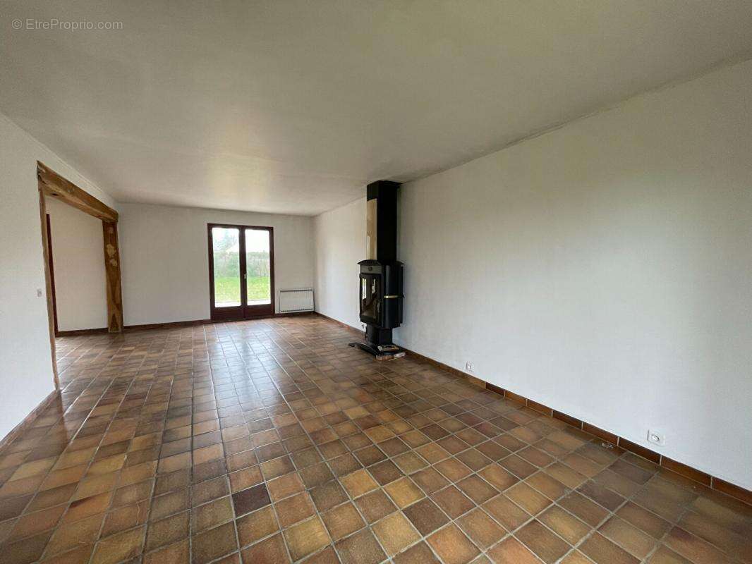 Maison à NOGENT-SUR-VERNISSON