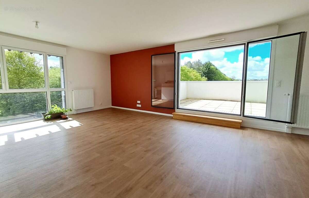 Appartement à CHAVAGNE