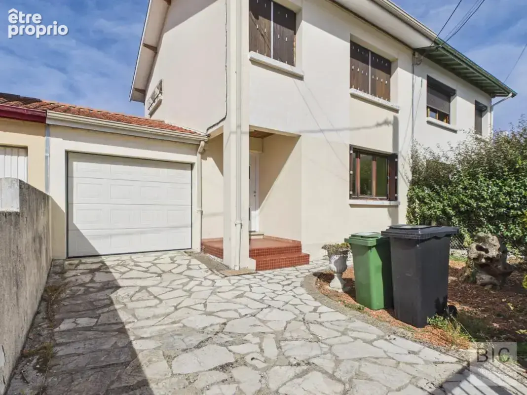 A vendre maison à rafraîchir avec garage, véranda et jardin - photo 18