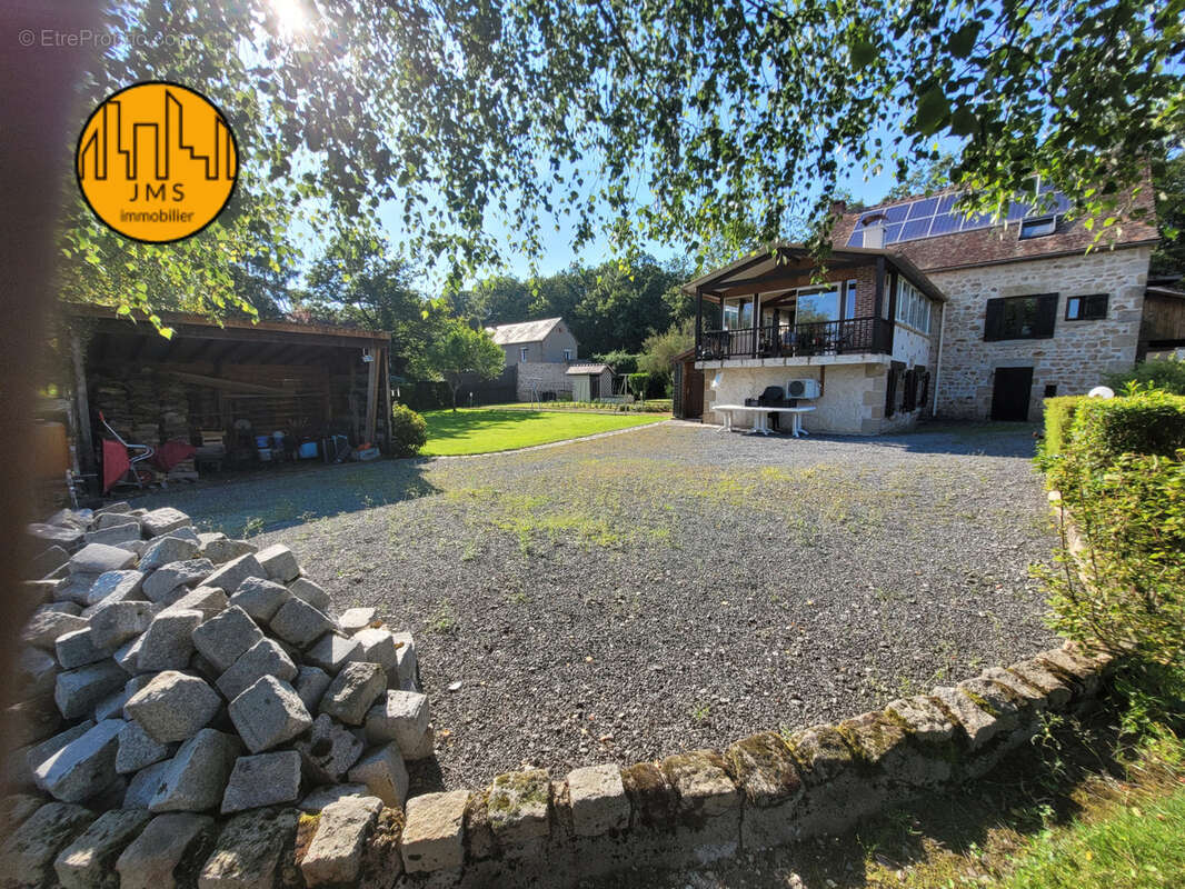 Maison à SAINT-HILAIRE