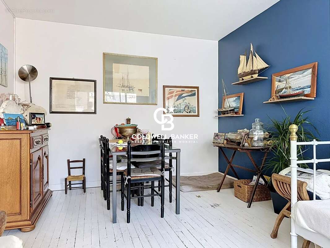 Vieux-Port de La Rochelle :  Un appartement - Deux garages - photo 3