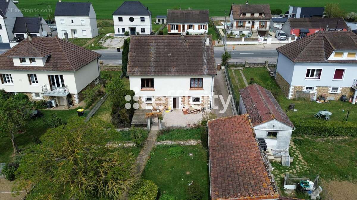 Maison à NOINTEL
