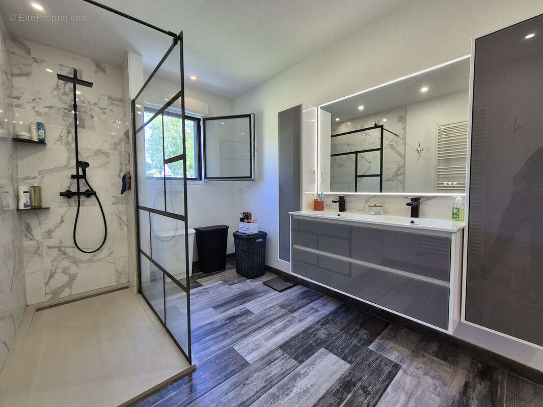 Photo 8 - Maison à BOURS